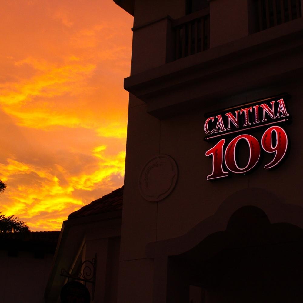 cantina 109 exterior sunset image